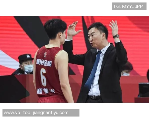 刘维伟现场观战首秀杨瀚森表达喜悦并全力以赴展现自我 刘维伟现场观战首秀杨瀚森表达喜悦并全力以赴展现自我