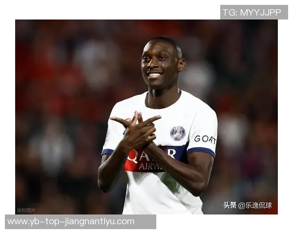 穆阿尼对曼联比赛中下巴受伤伤情暂无大碍无需过度担忧