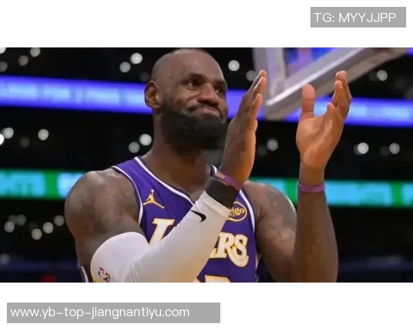 詹姆斯在快船训练引发湖人紧张局势意在施压球队不愿他复出